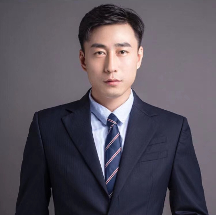 岳赣暖 制片统筹总监
